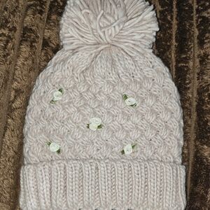 Cozy Cream Knit Pom-Pom Hat